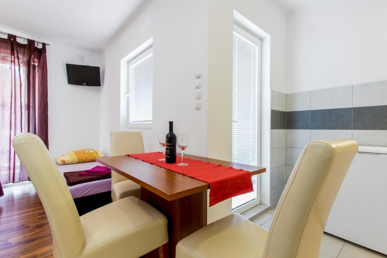 Apartmani Mariva Vodice Exterior photo