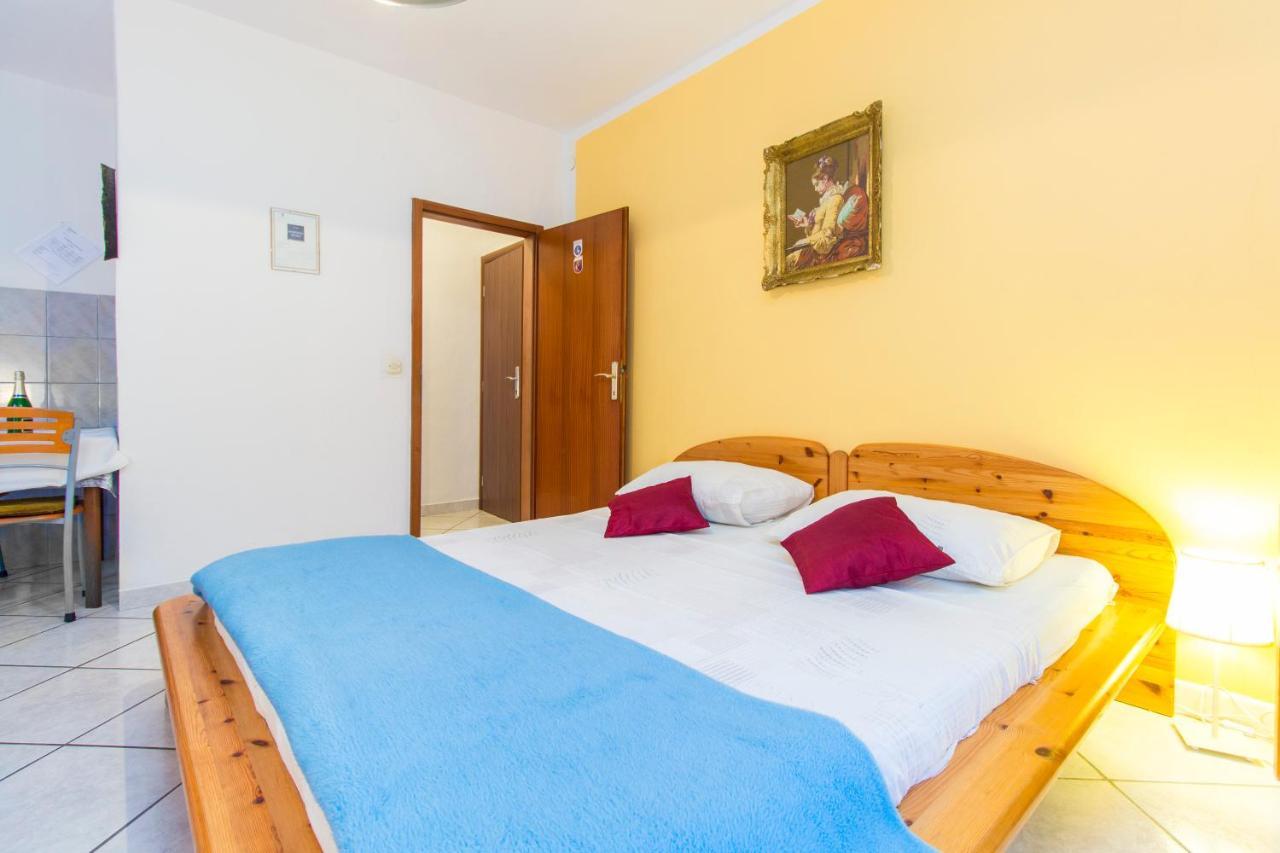Apartmani Mariva Vodice Exterior photo