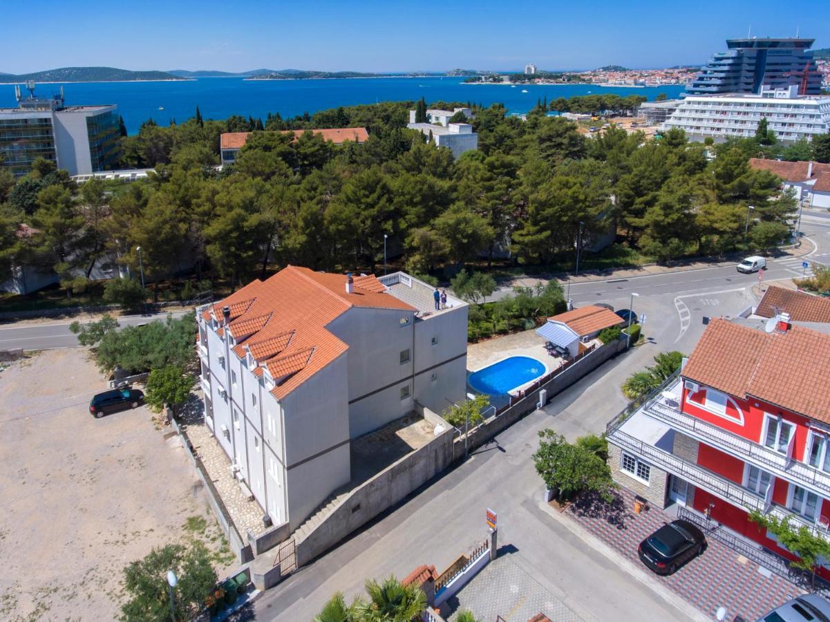Apartmani Mariva Vodice Exterior photo